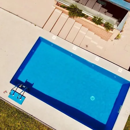 House & Pool At * Somo